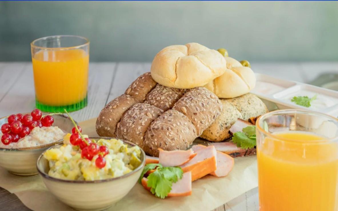 Ferwerd Unieke Bed En Breakfast Met Historisch Verhaal In Ferwert מראה חיצוני תמונה